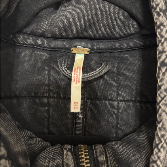 Free People Dolman Black/Grey Quilted Jacket - Picture 4 of 6